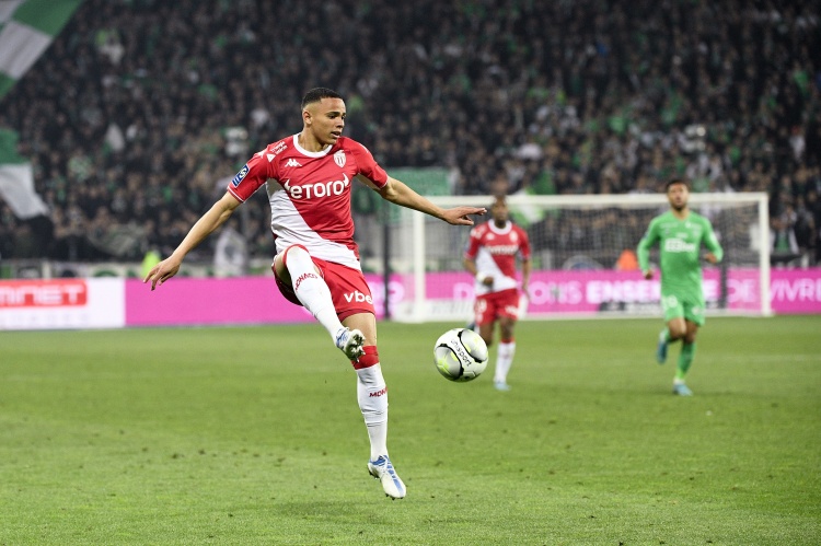 F1大奖赛2025-每体：德科与摩纳哥后卫万德森和卡约-恩里克的经纪人进行会谈