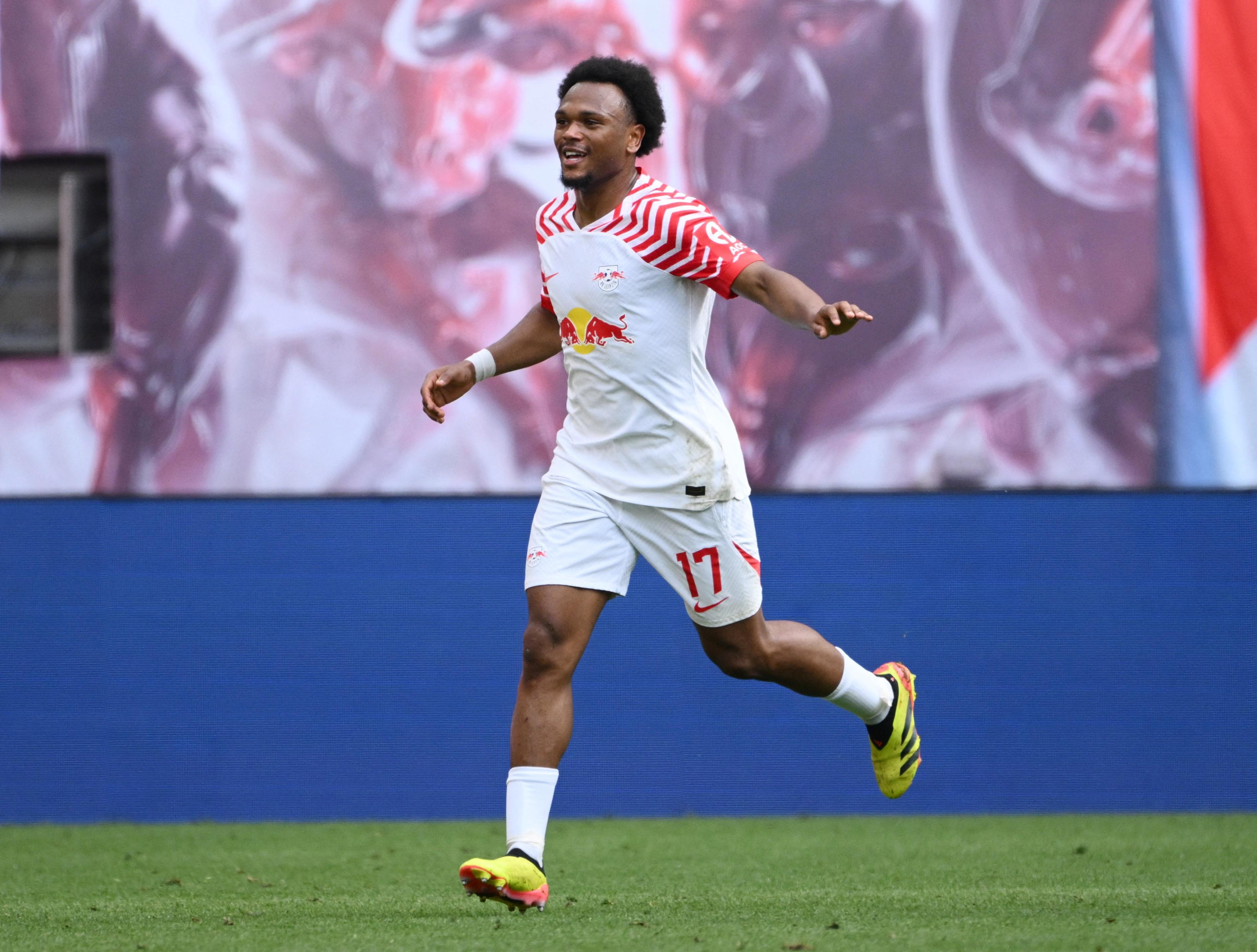 直播入口-记者：拜仁考虑租借莱比锡前锋奥蓬达，孔帕尼很欣赏他