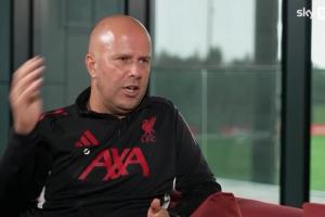 谈及伊萨克，斯洛特：上赛季锋线选择多，我们至少还需再引进一名