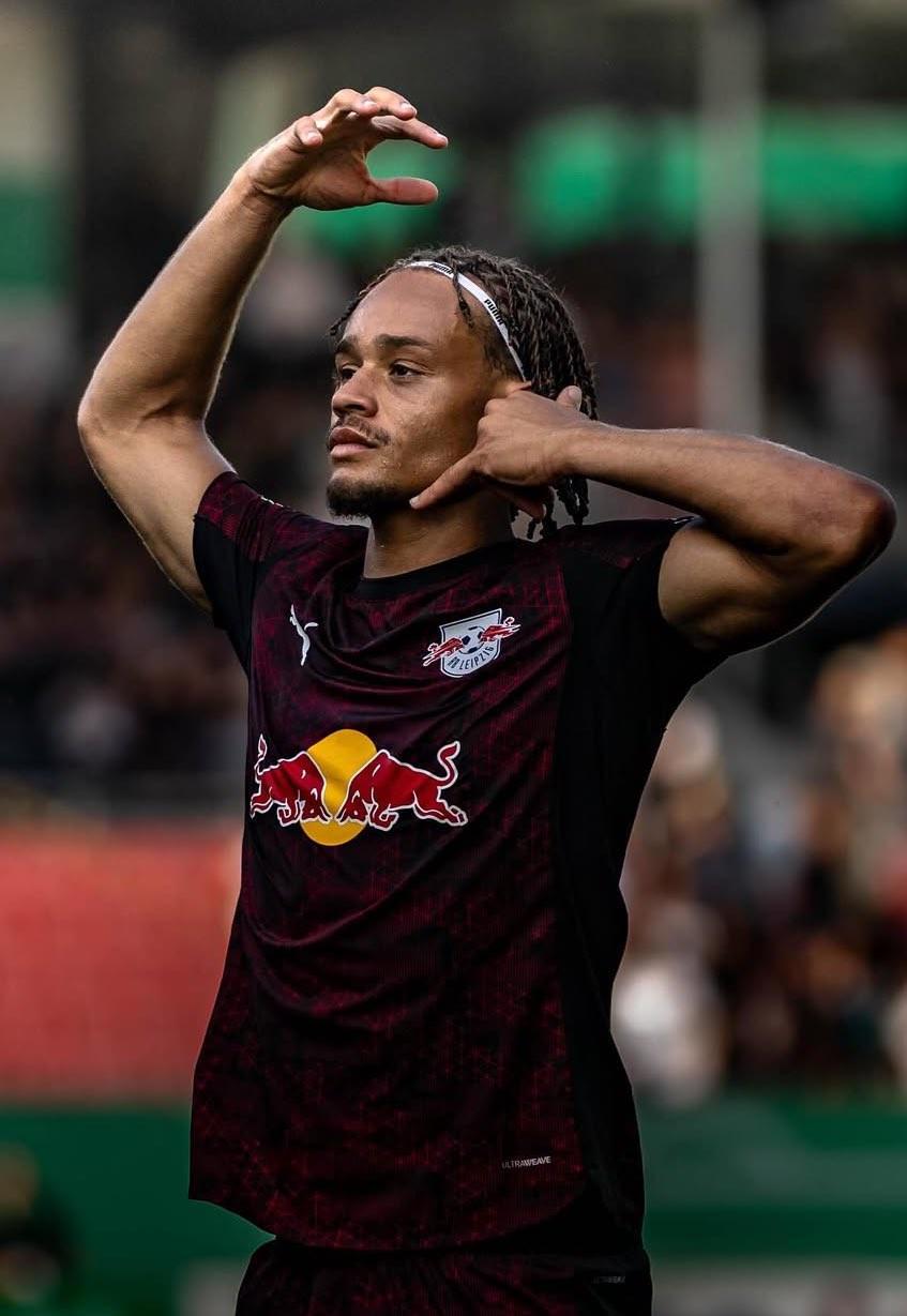 罗马诺：哈维-西蒙斯还在等切尔西，他得等切尔西卖人